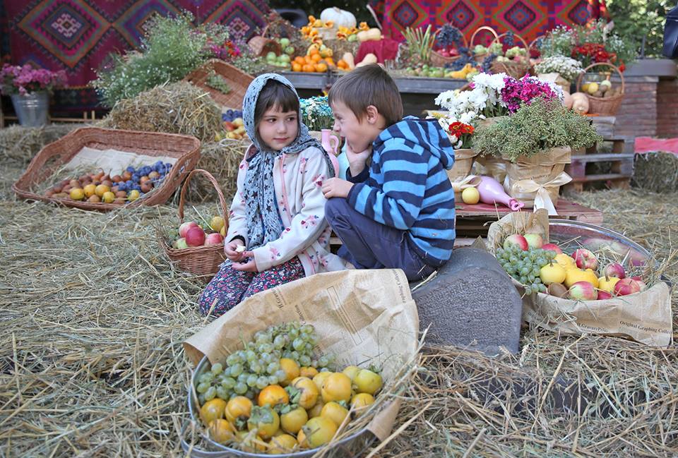 Traditional Tbilisoba festival held in the capital of Georgia geotv.ge
